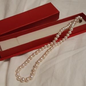 Pearl necklace